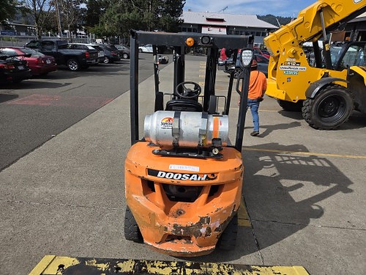 DOOSAN G25N-7DF photo 6