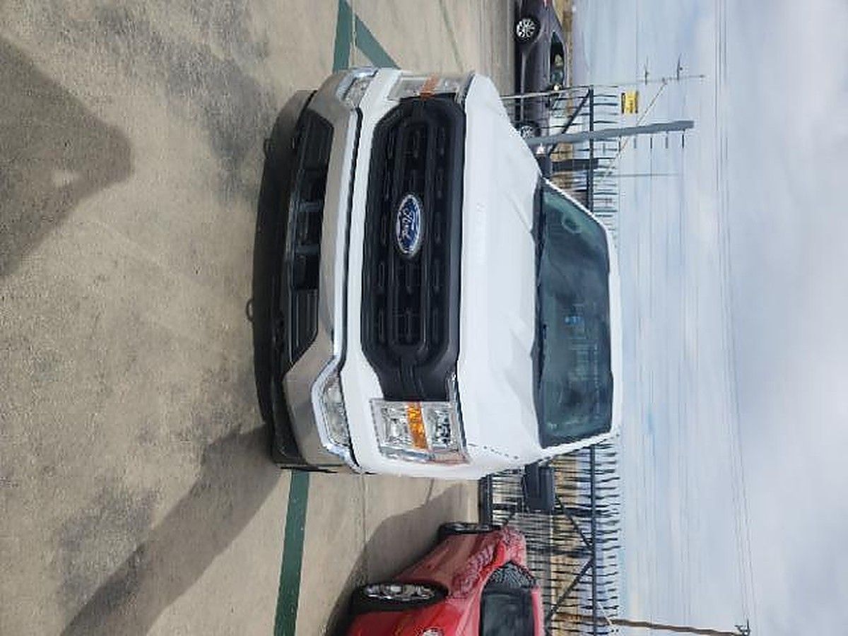 FORD F150CREWXLG4WD photo 3