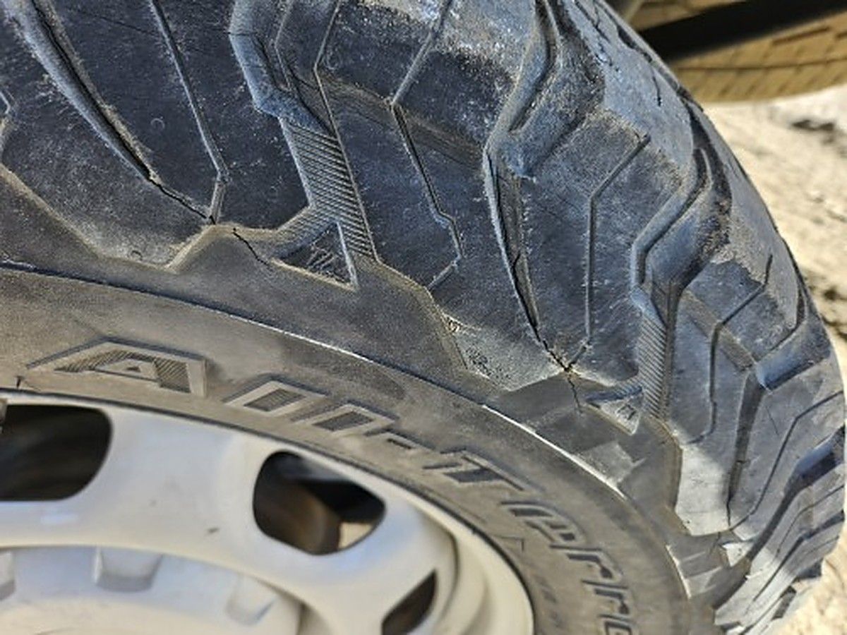 FORD F150CREWXLG4WD photo 12