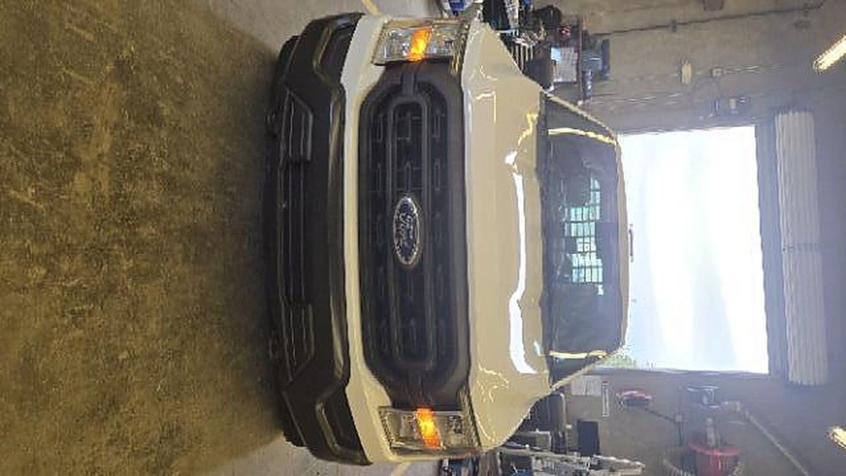 FORD F150CREWXLG4WD photo 3