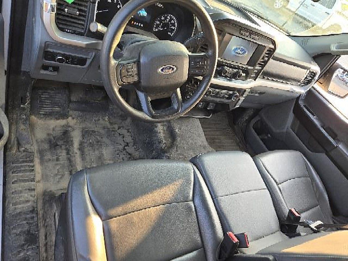 FORD F150CREWXLG4WD photo 2