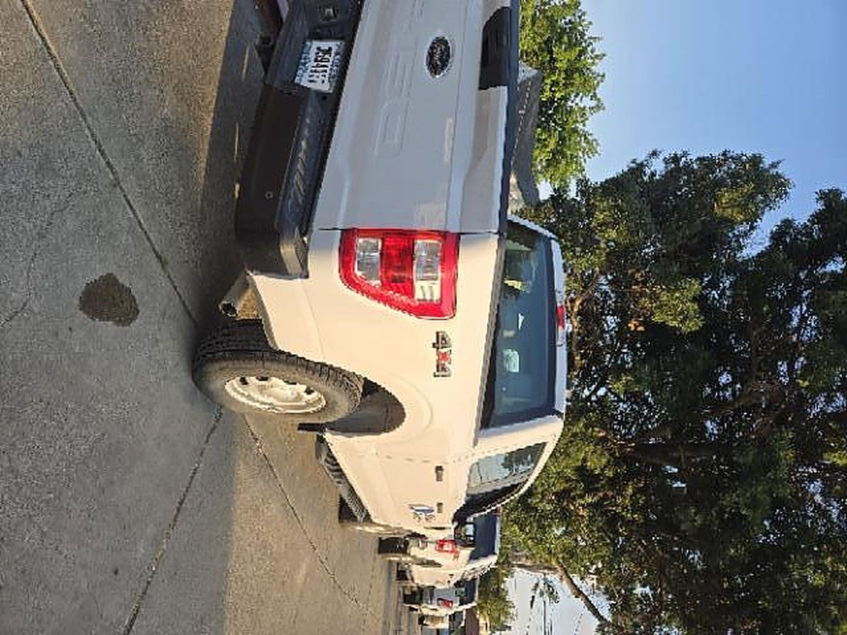 FORD F150CREWXLG4WD photo 3