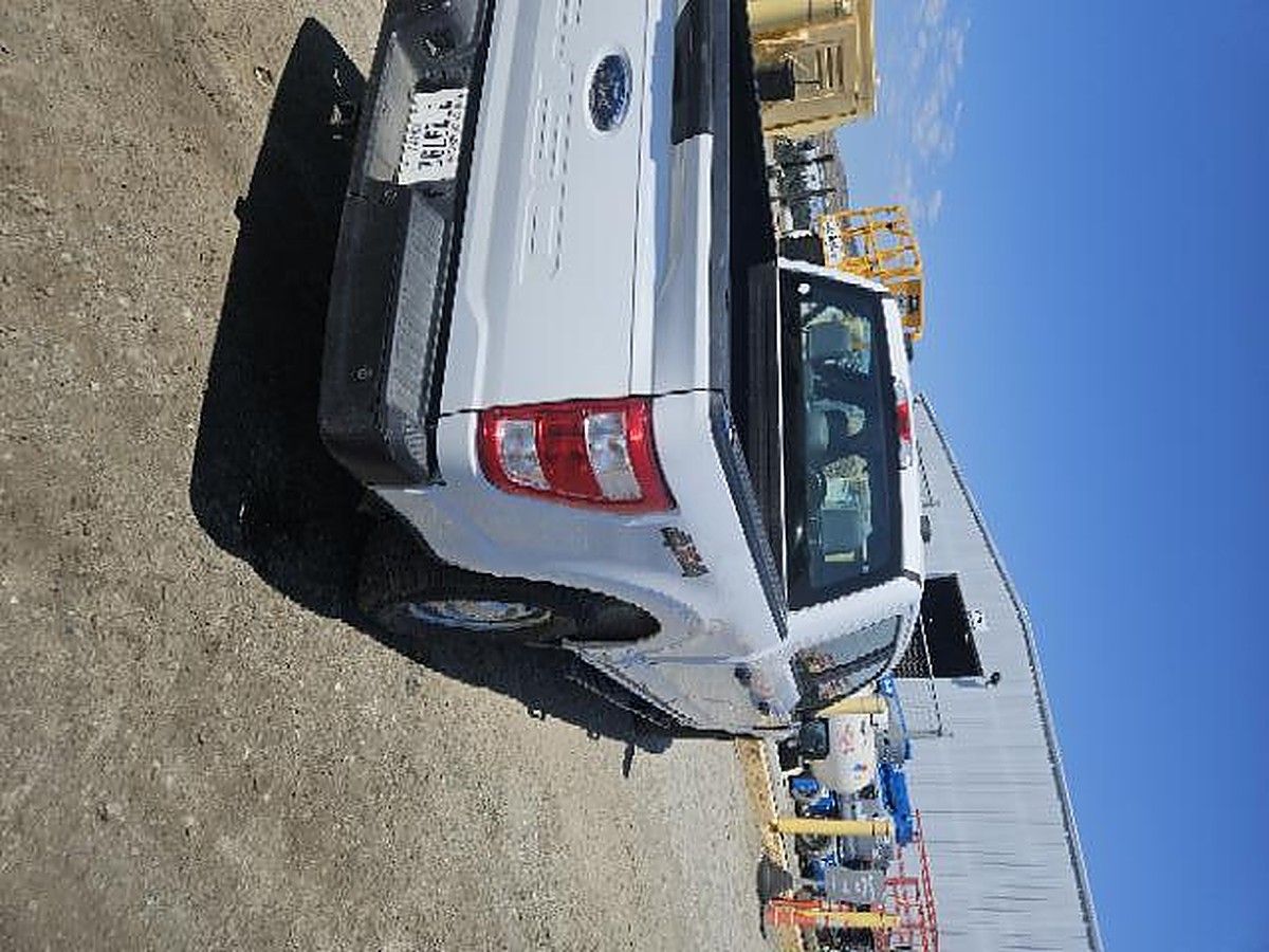 FORD F150CREWXLG4WD photo 4