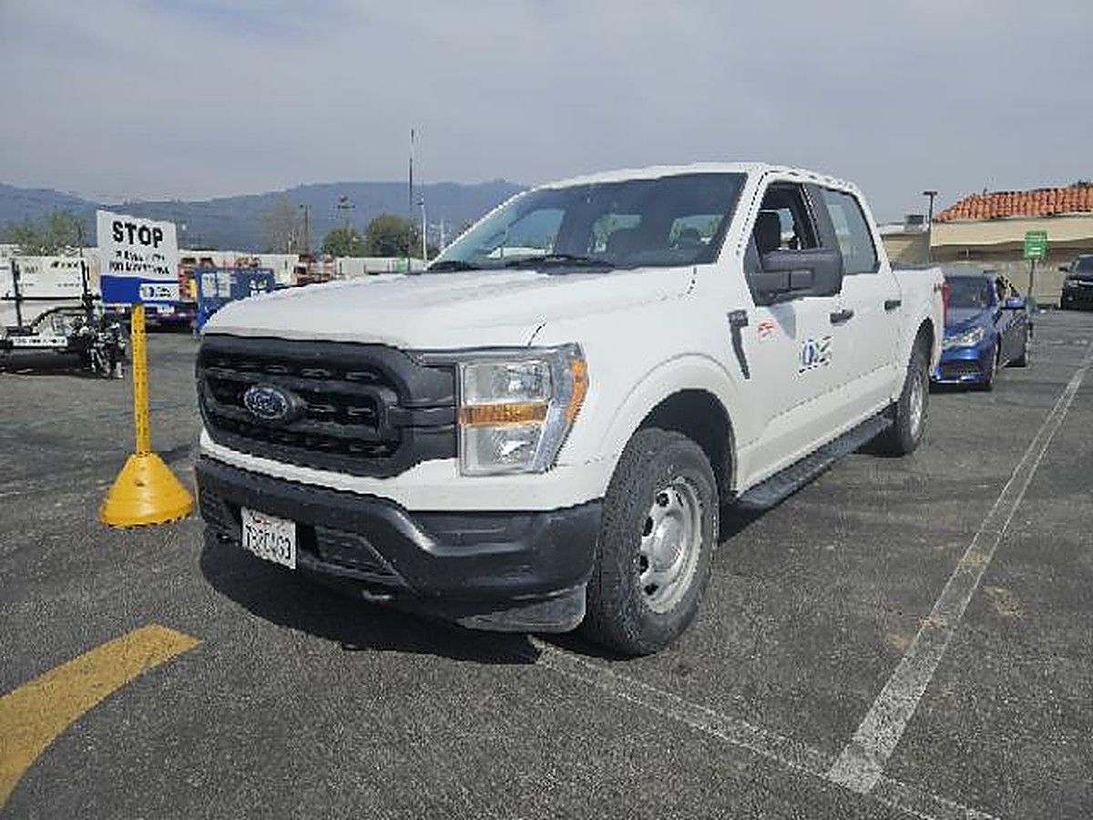 FORD F150CREWXLG4WD photo 2