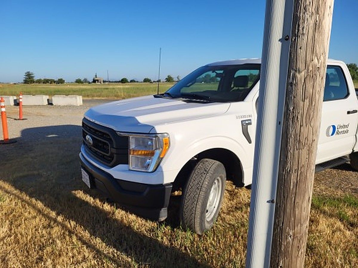 FORD F150CREWXLG4WD photo 2