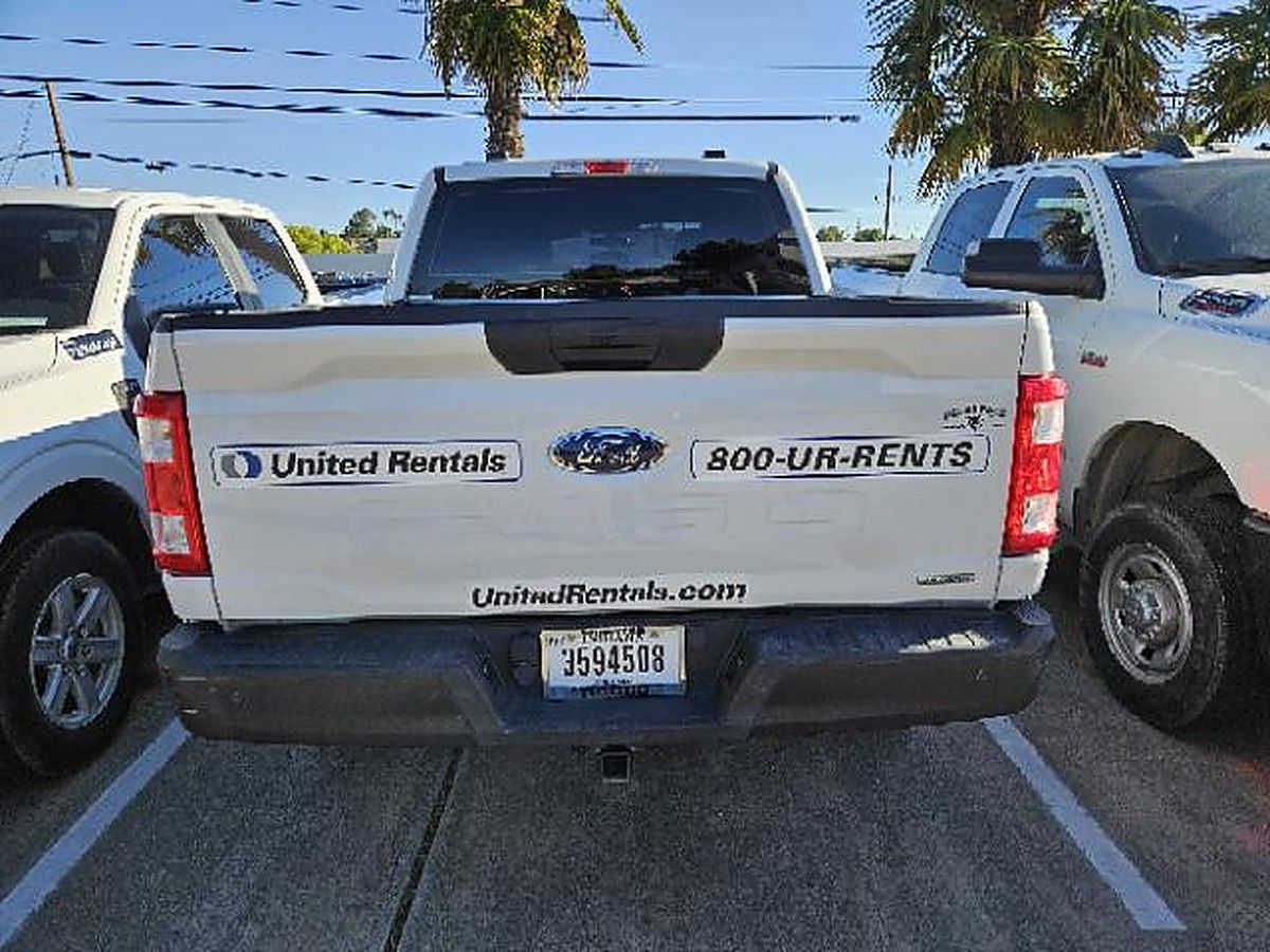 FORD F150CREWXLG4WD photo 2