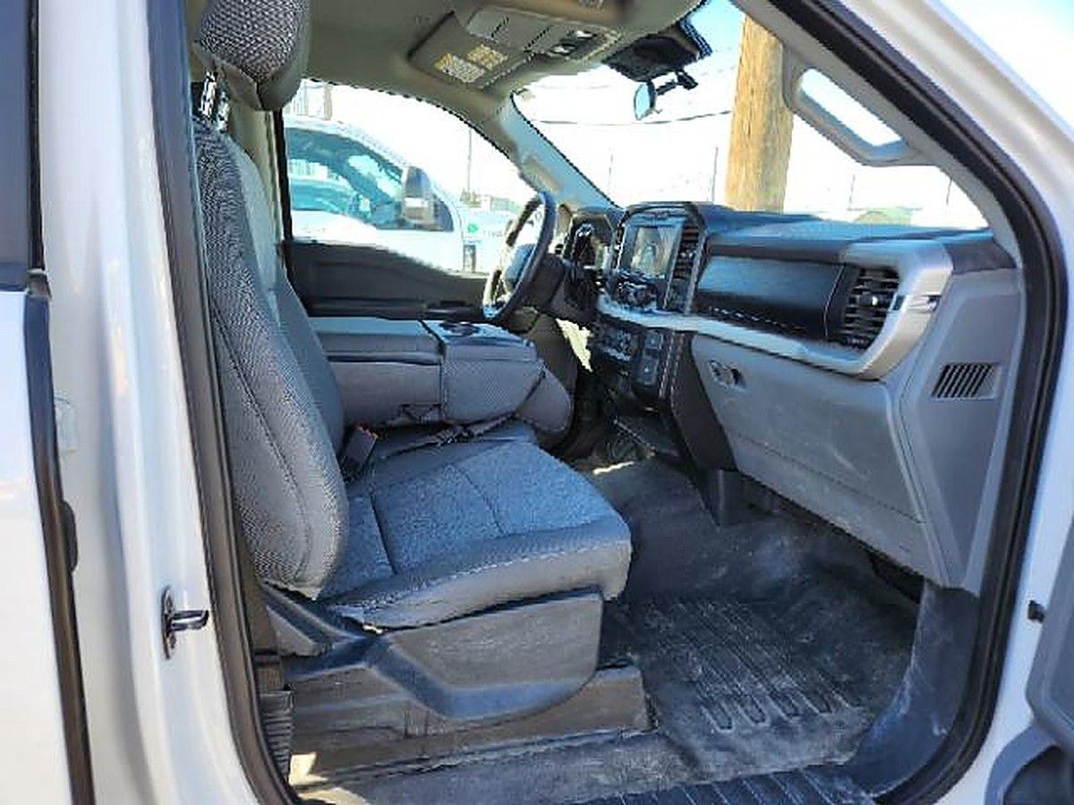 FORD F150CREWXLG4WD photo 2