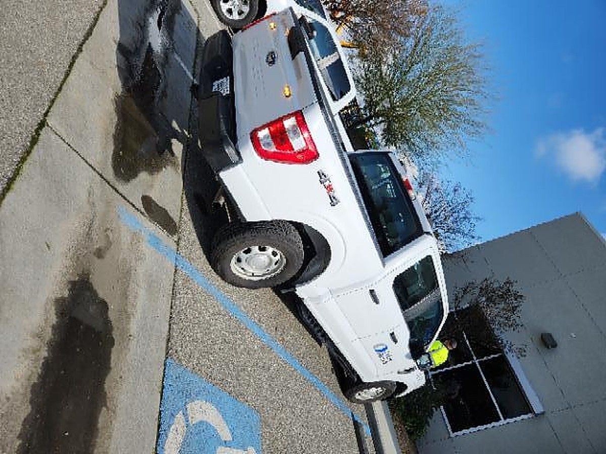 FORD F150CREWXLG4WD photo 3