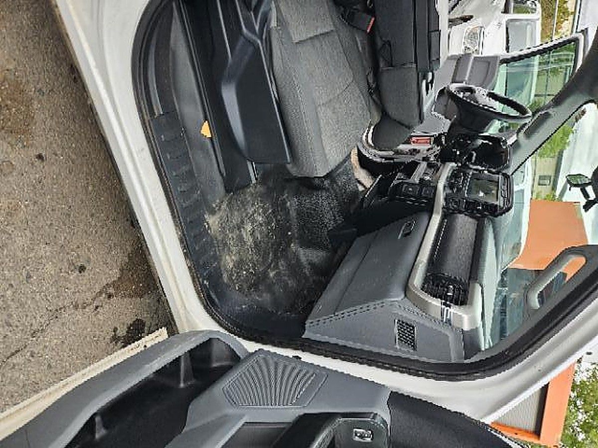 FORD F150CREWXLG4WD photo 5