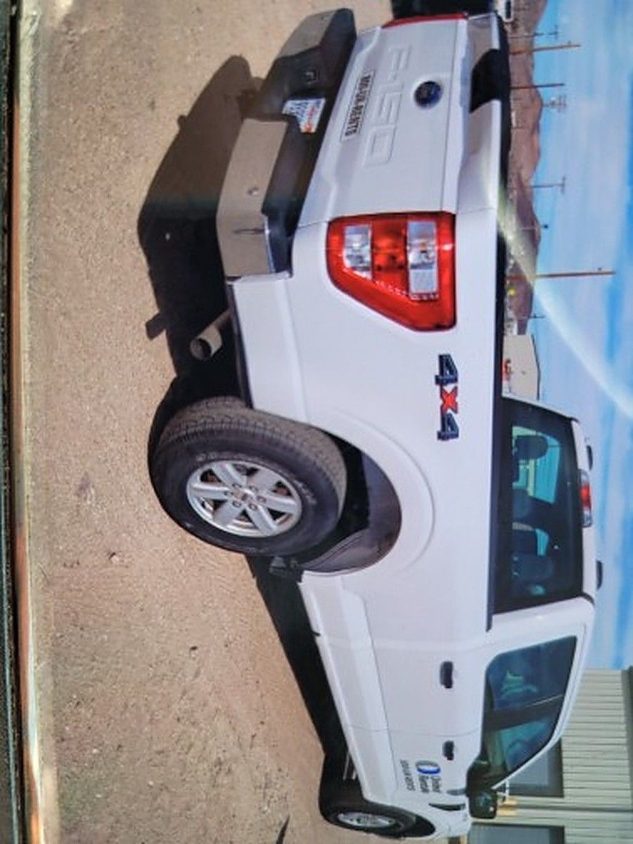 FORD F150CREWXLG4WD photo 4