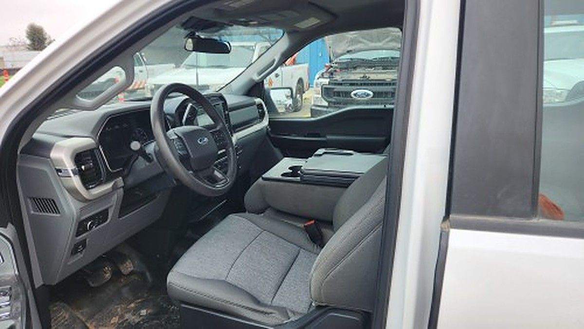 FORD F150CREWXLG4WD photo 4