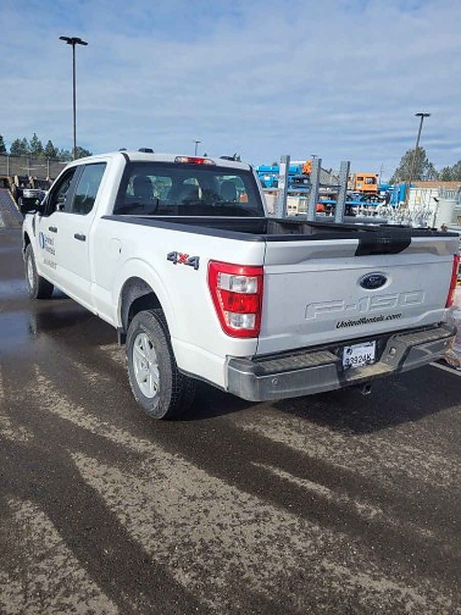 FORD F150CREWXLG4WD photo 2