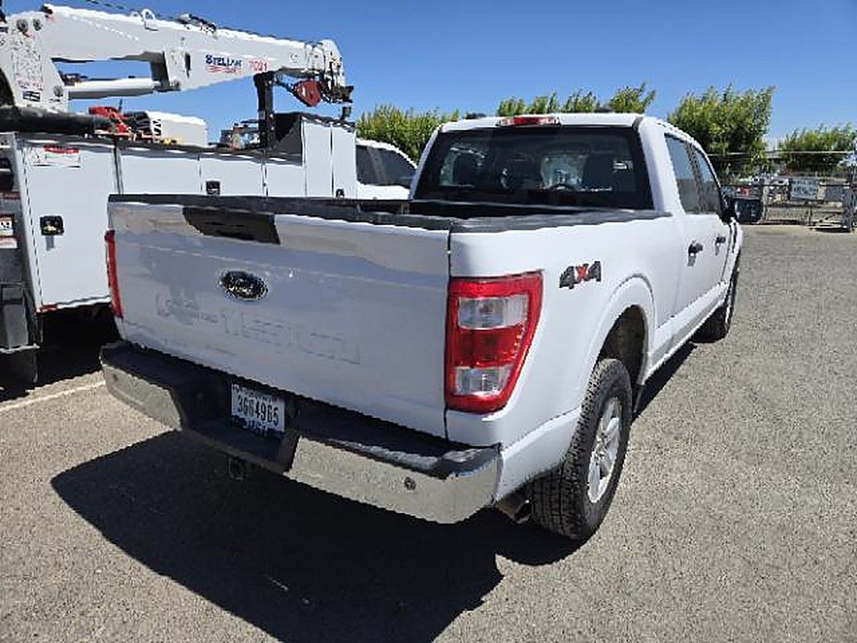 FORD F150CREWXLG4WD photo 2