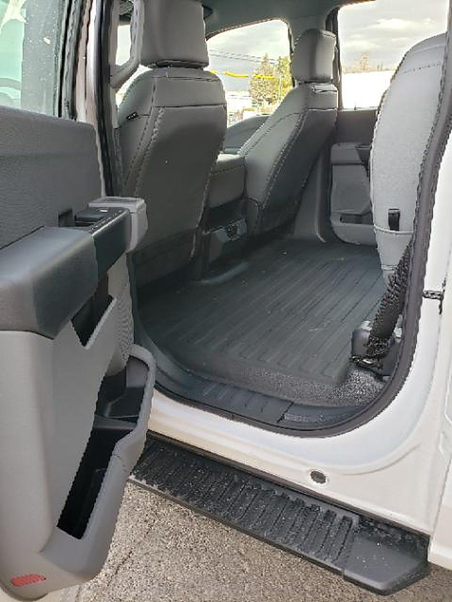 FORD F150CREWXLG4WD photo 9