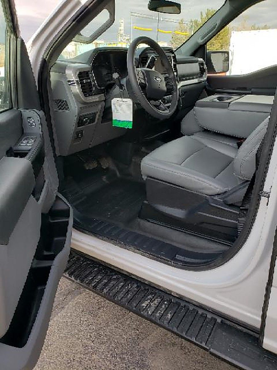 FORD F150CREWXLG4WD photo 12