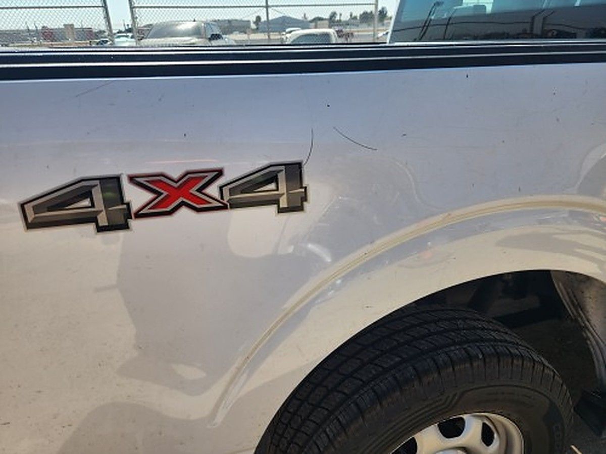 FORD F150CREWXLG4WD photo 11