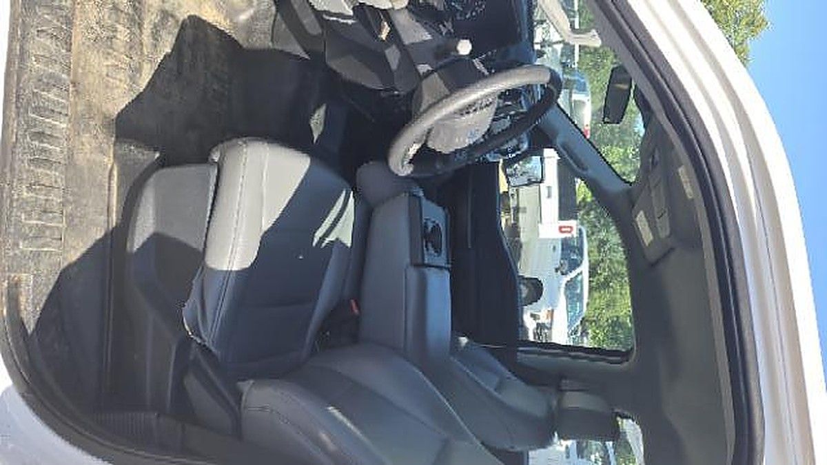 FORD F150CREWXLG4WD photo 4