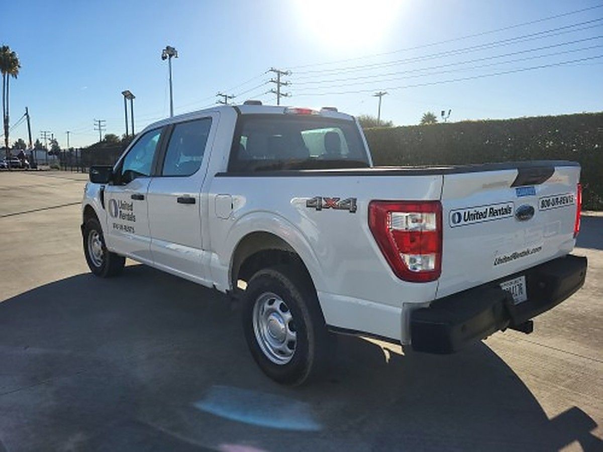 FORD F150CREWXLG4WD photo 2