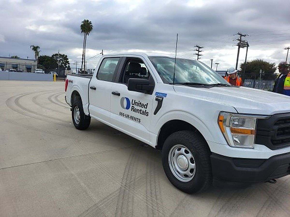 FORD F150CREWXLG4WD photo 3