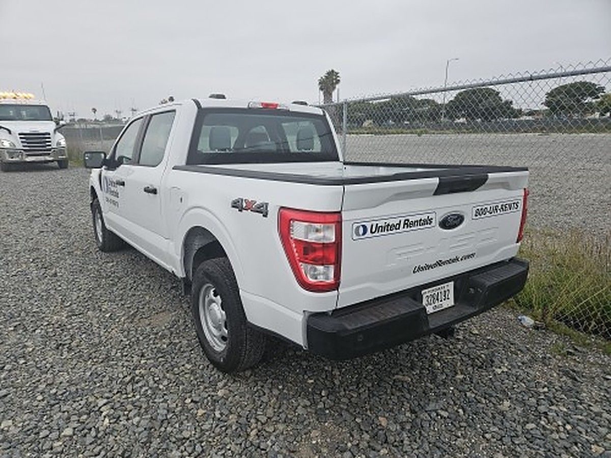 FORD F150CREWXLG4WD photo 2