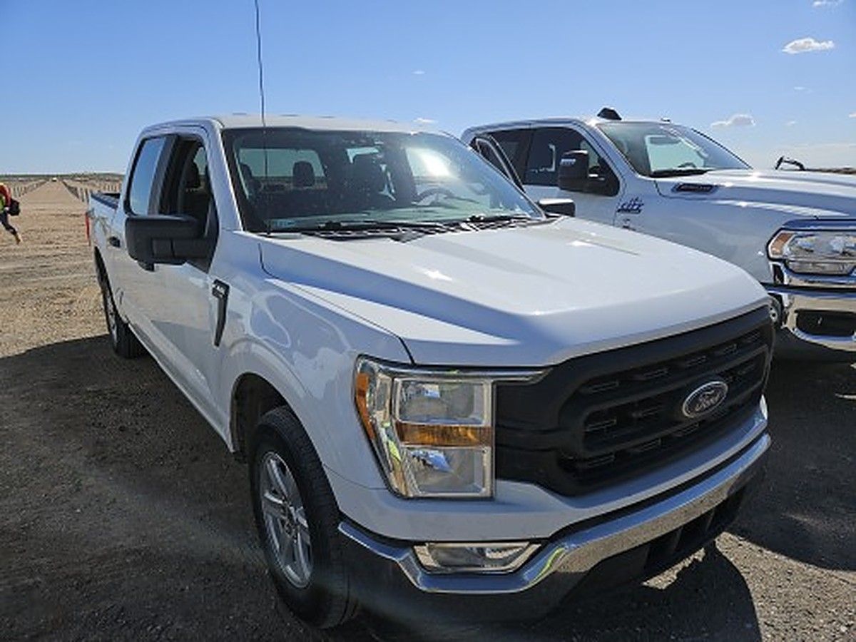 FORD F150CREWXLGRWD photo 2