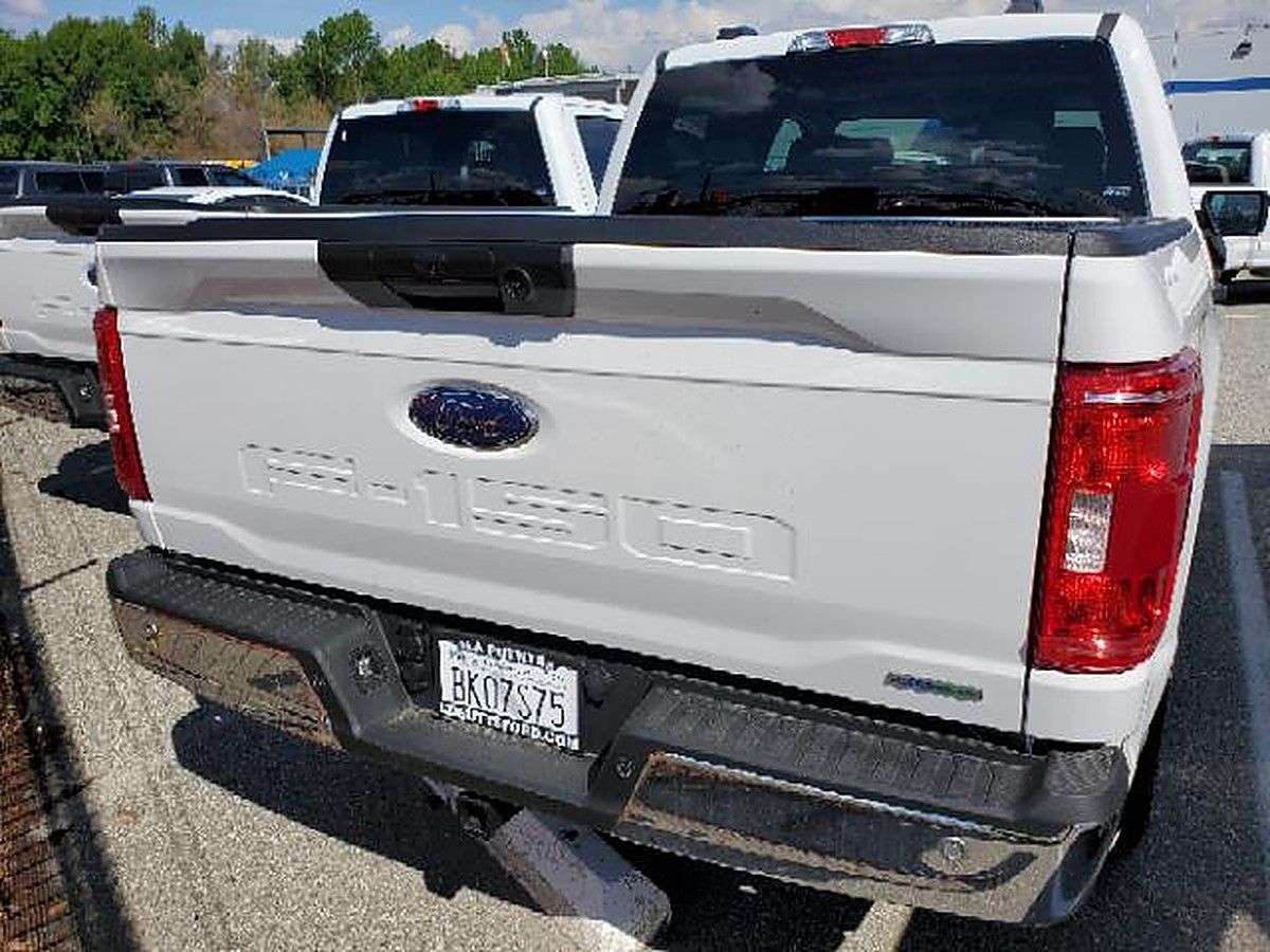 FORD F150CREWXLTG4WD photo 2