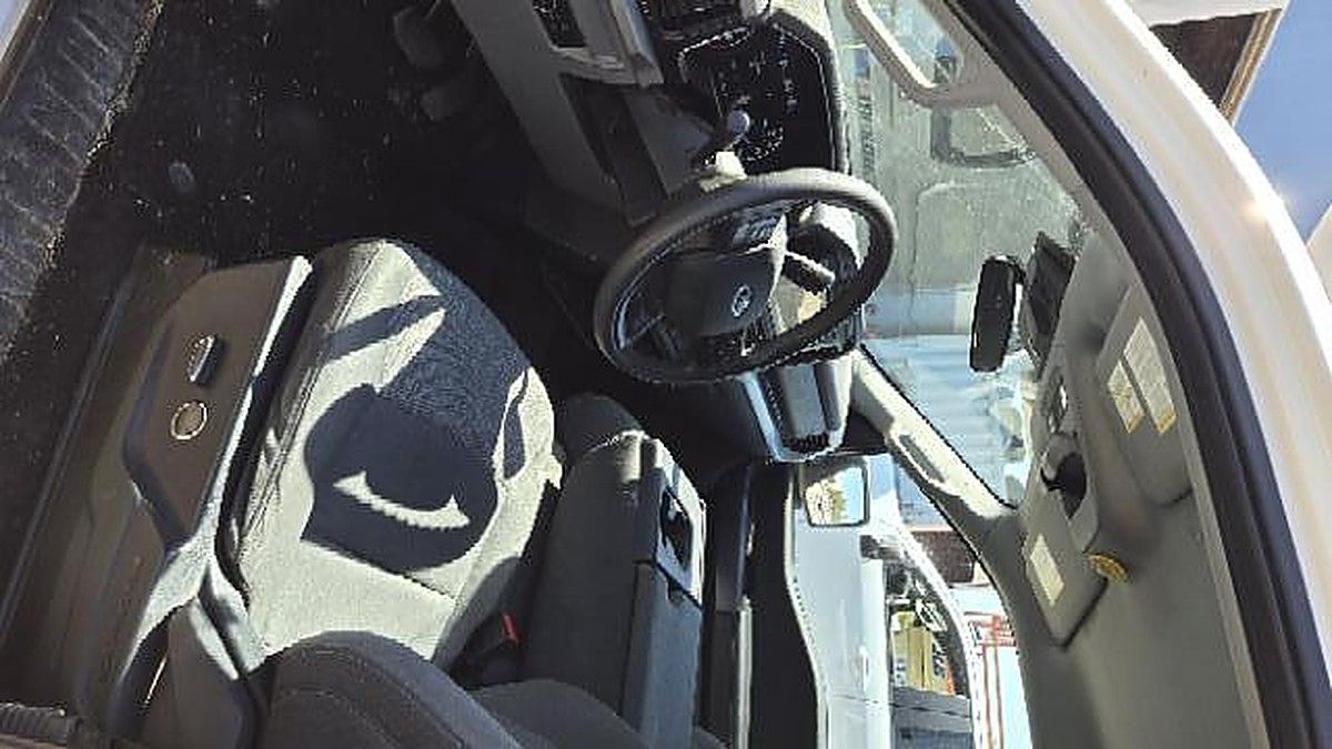 FORD F150CREWXLTG4WD photo 16