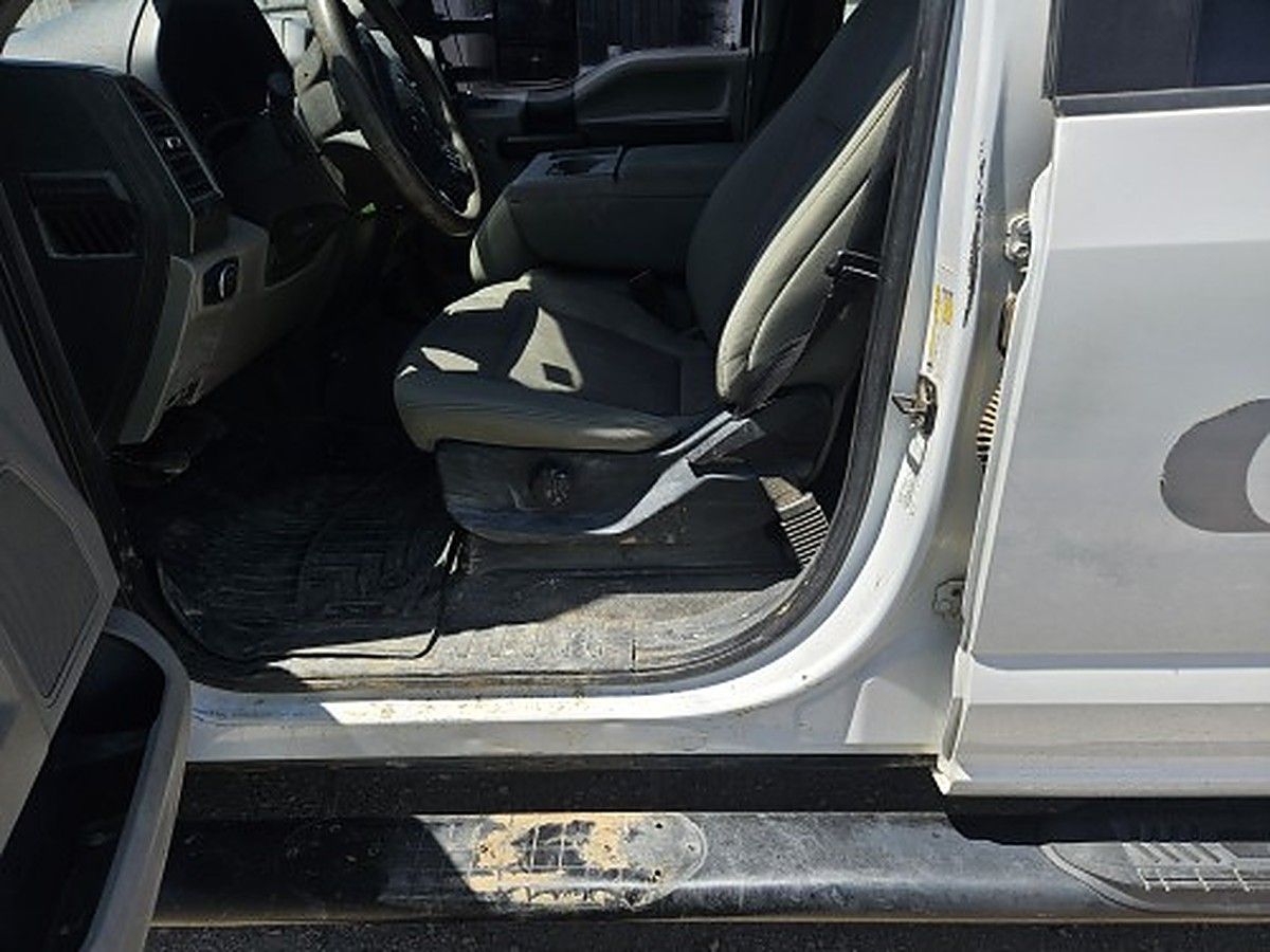FORD F250CREWXLG4WD photo 5