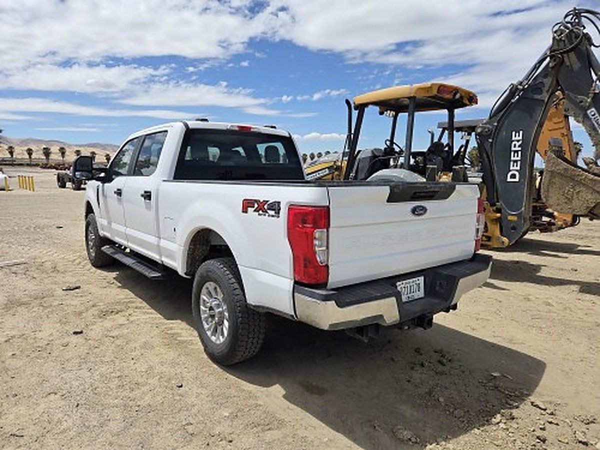 FORD F250CREWXLG4WD photo 4
