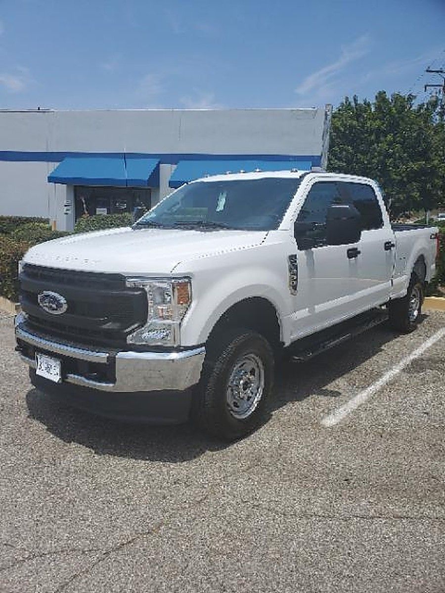 FORD F250CREWXLG4WD photo 3