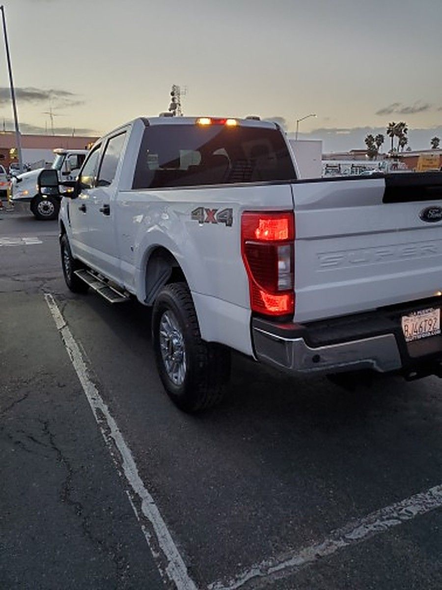 FORD F250CREWXLTG4WD photo 5