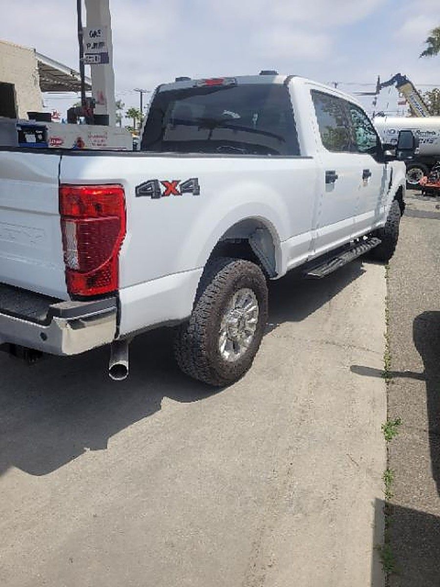 FORD F250CREWXLTG4WD photo 4