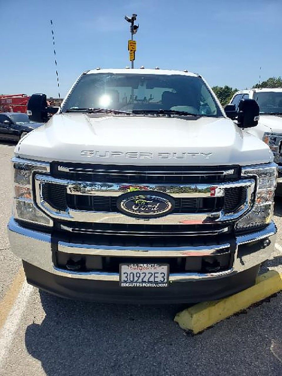 FORD F250CREWXLTG4WD photo 4