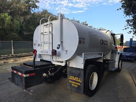 2021 FREIGHTLNR M2 106 WATER for sale