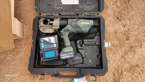 2021 GREENLEE EK1240LX11 Crimper Cable Cordless 12 Ton