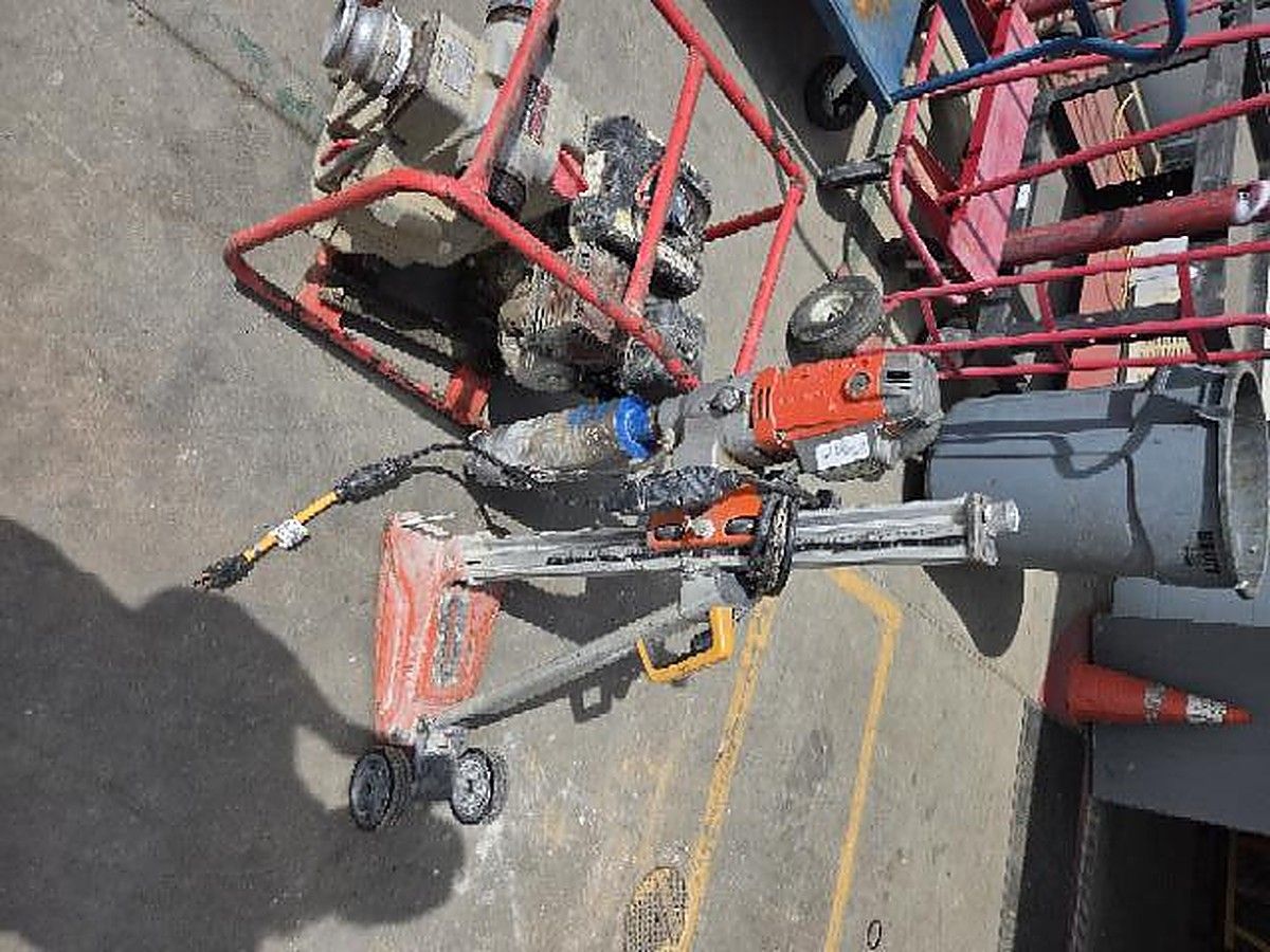HUSQVARNA DMS240 photo 2