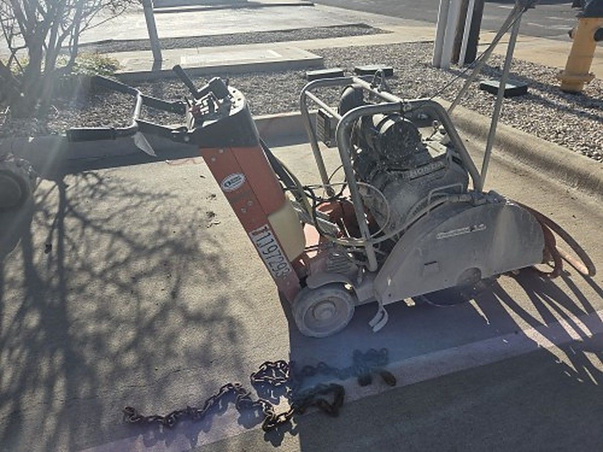 HUSQVARNA FS524 photo 3