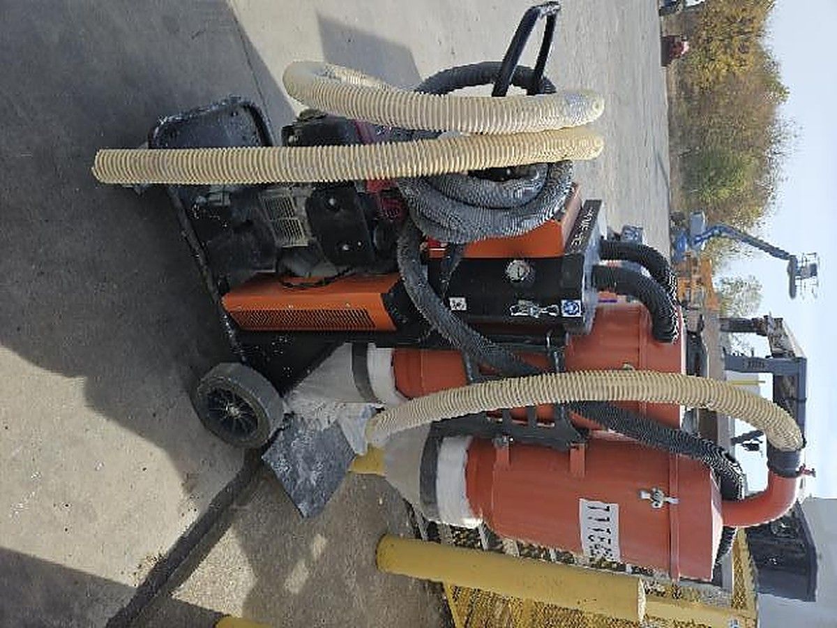 HUSQVARNA T4000P SC photo 2
