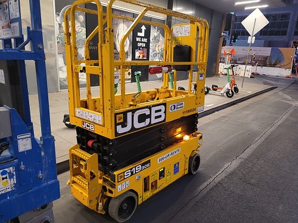 JCB S1930E photo 4