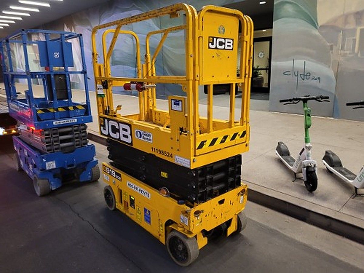 JCB S1930E photo 5