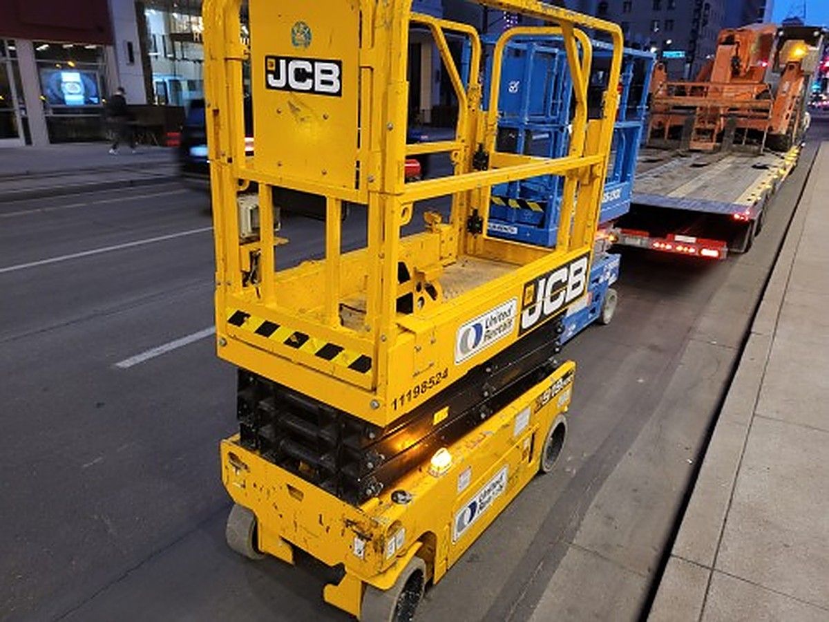 JCB S1930E photo 9