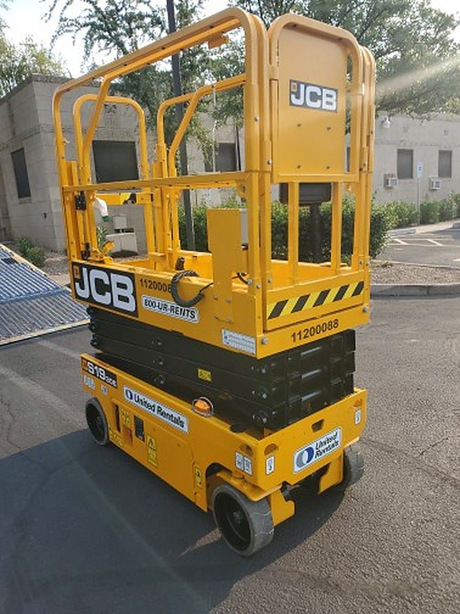 JCB S1930E photo 3