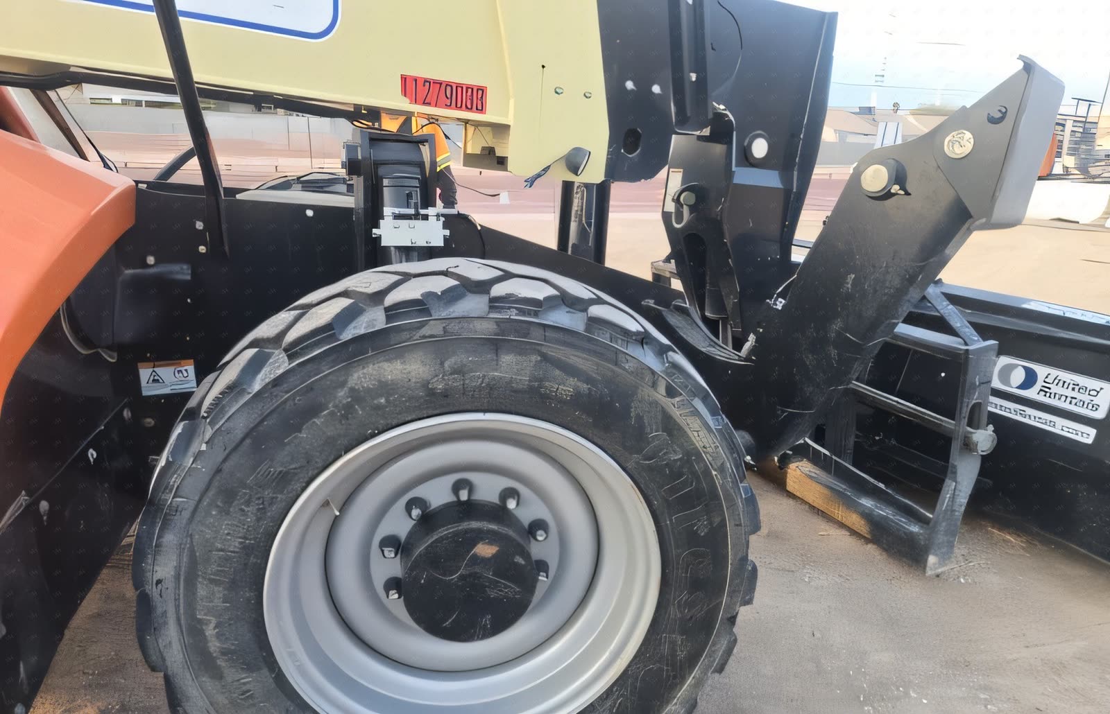 2021 JLG 1255 FORKLIFT VARIABLE REACH 12000# 53'-69'