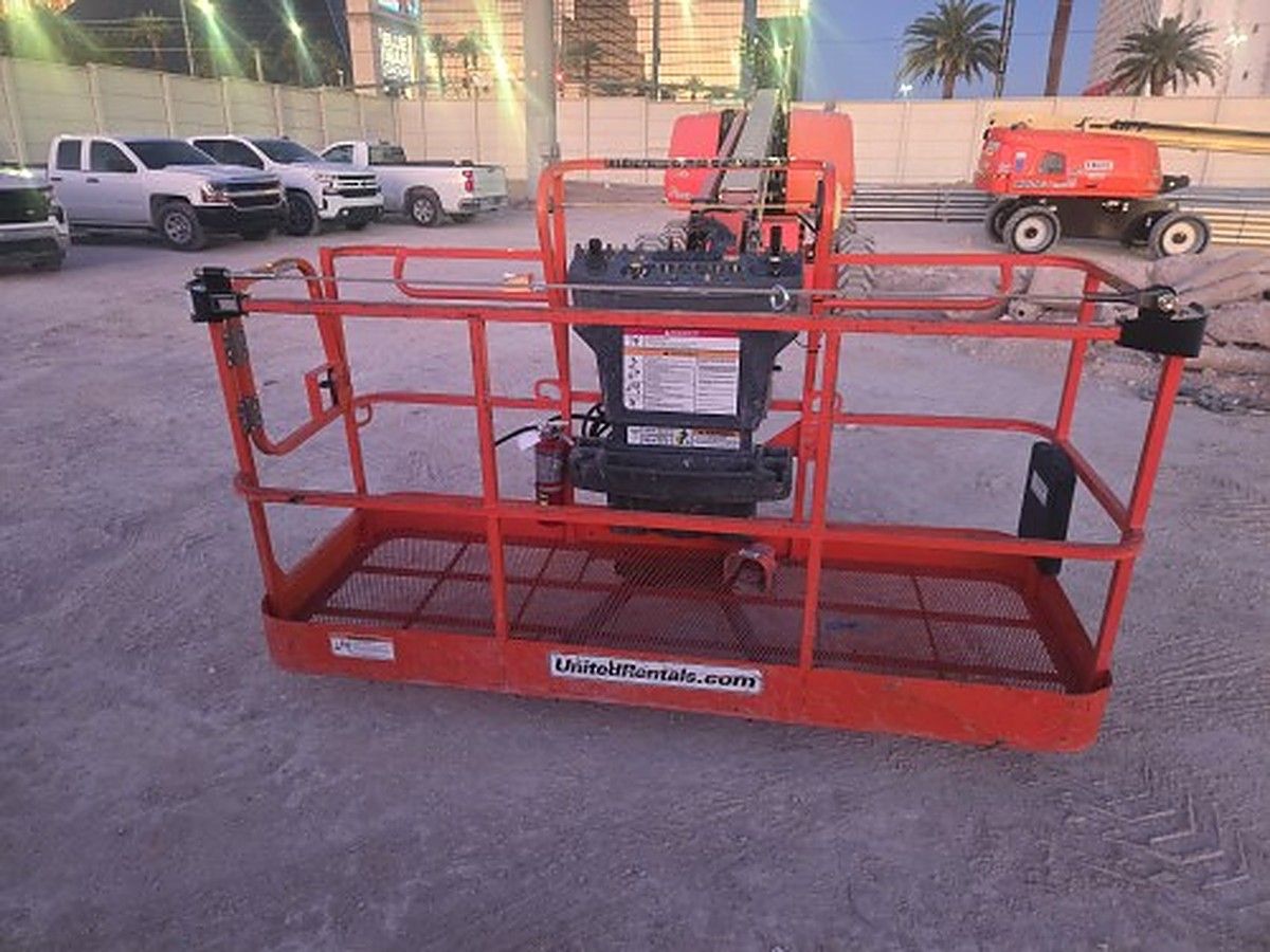 JLG 660SJ photo 6