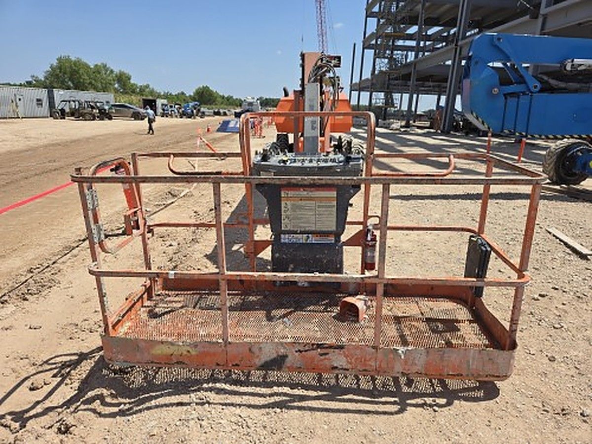 JLG 860SJ photo 4