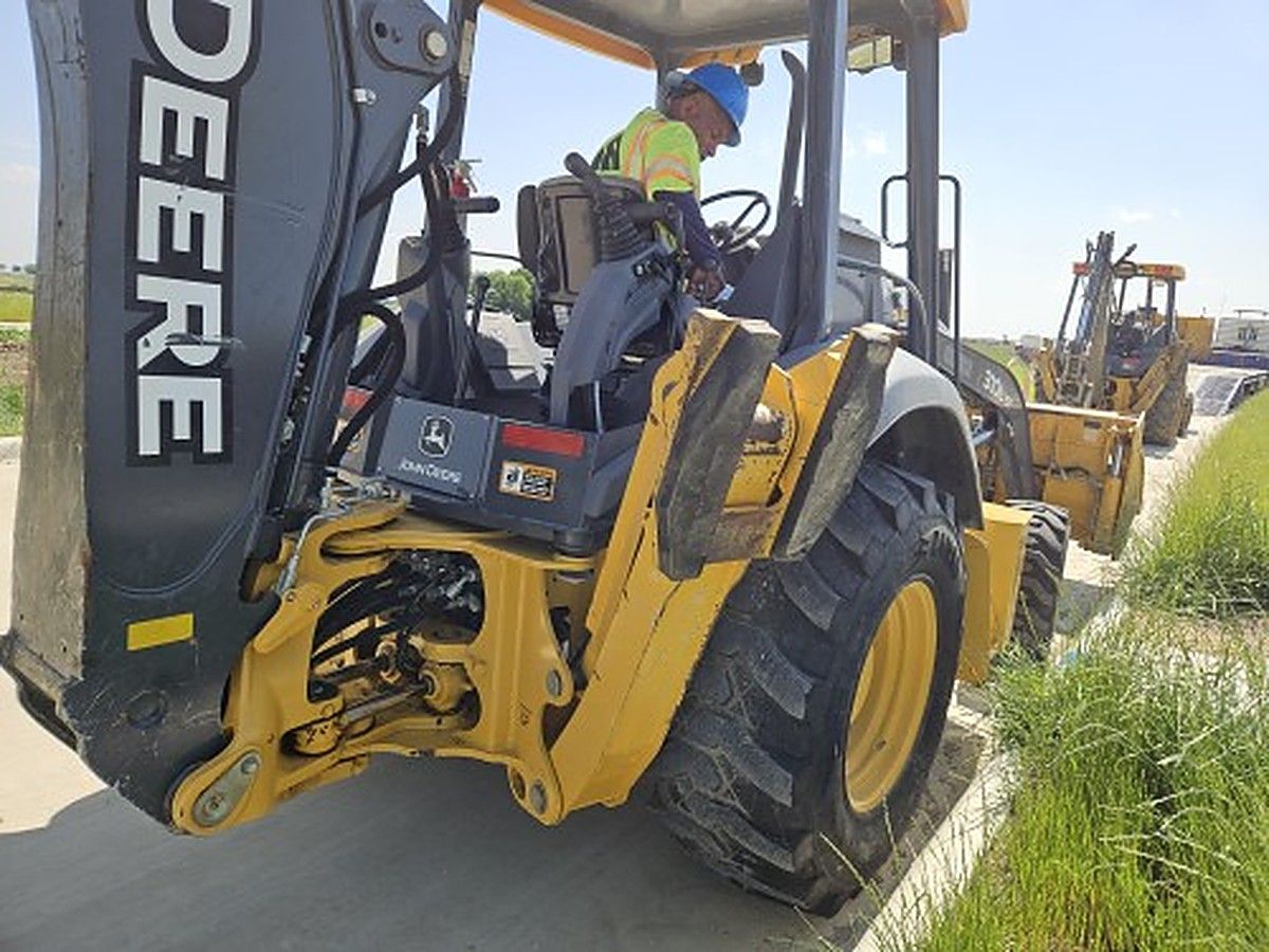 2021 JOHN DEERE 310L EP for sale in Las Vegas, NV