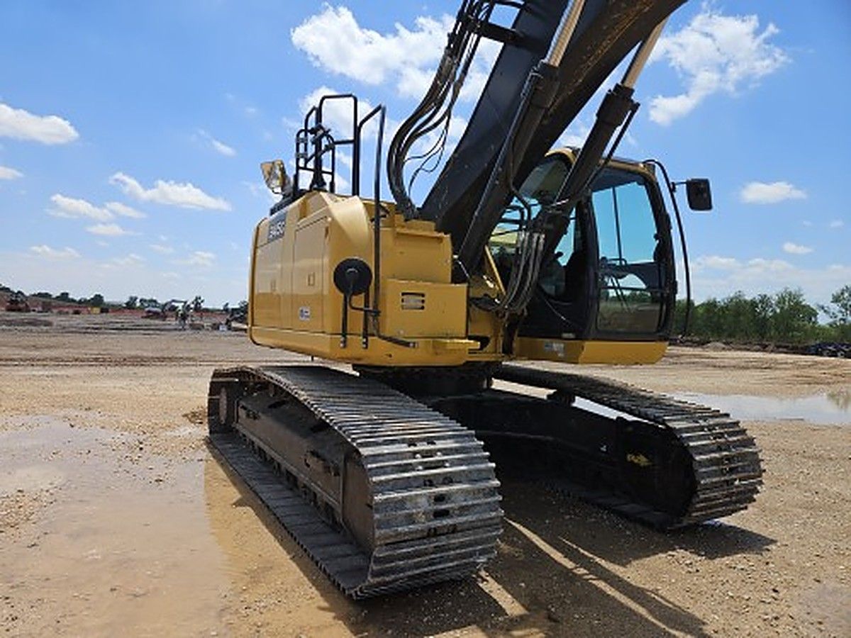 JOHN DEERE 345G LC photo 3