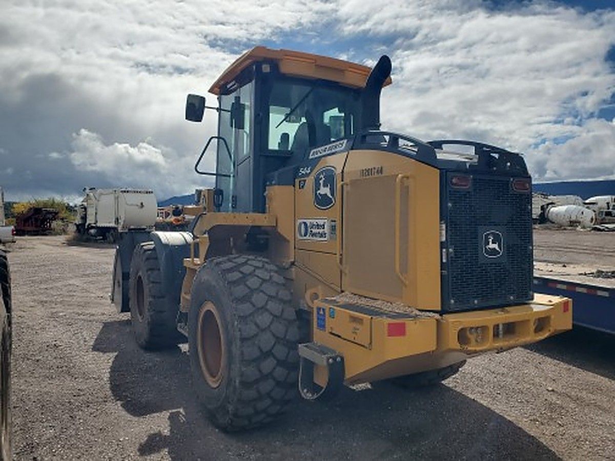 JOHN DEERE 544P photo 4