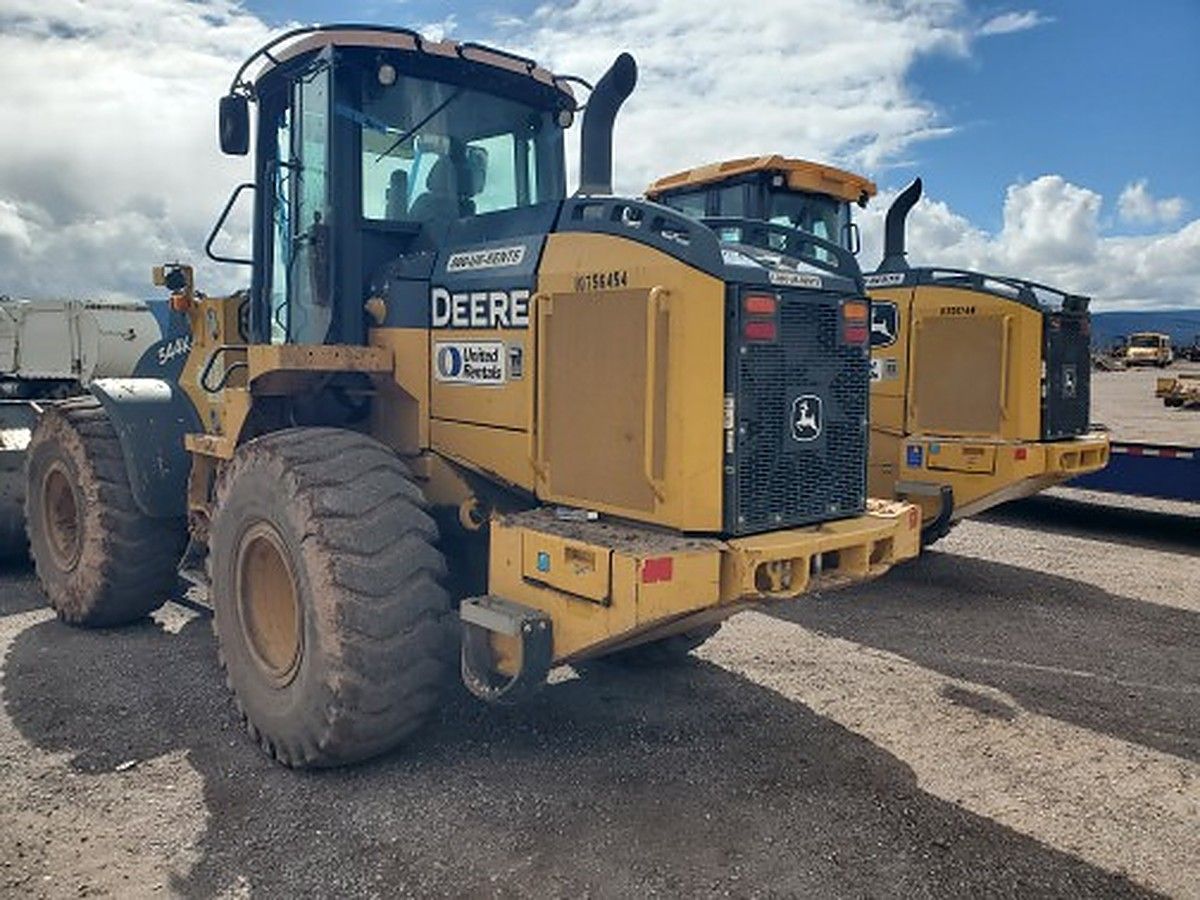 JOHN DEERE 544P photo 8