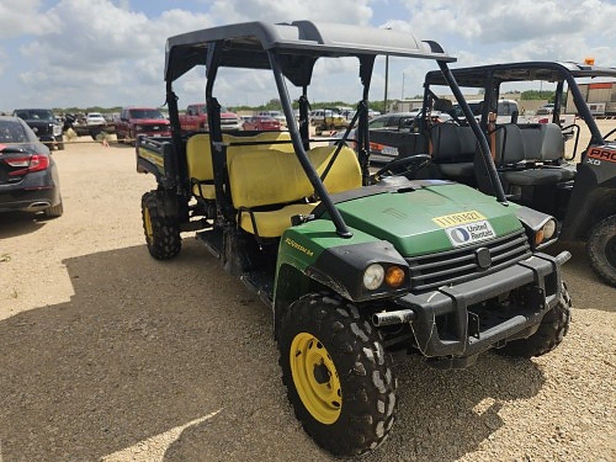 JOHN DEERE XUV855M S4 photo 2